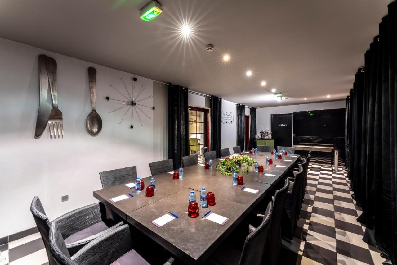 Auberge De Maison Rouge Vétraz-Monthoux Exteriör bild