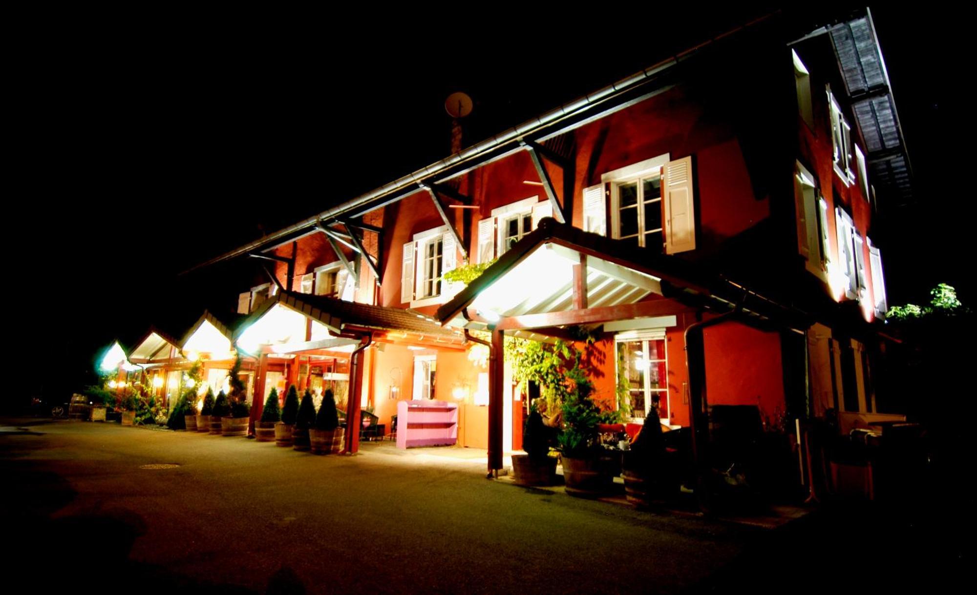 Auberge De Maison Rouge Vétraz-Monthoux Exteriör bild