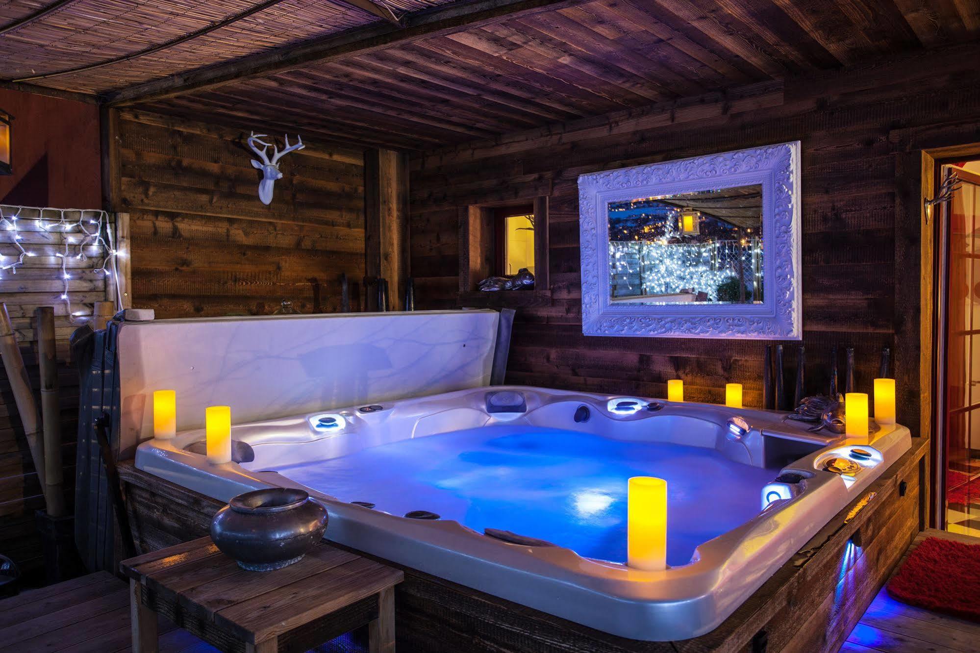 Auberge De Maison Rouge Vétraz-Monthoux Exteriör bild